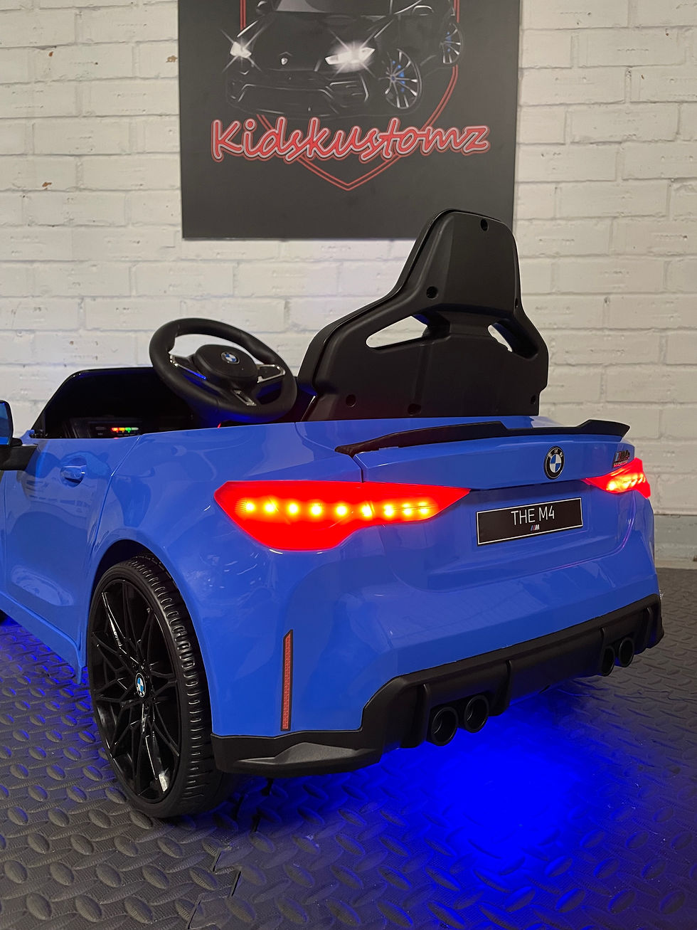 Thumbnail: BMW M4 Competition- 12V Electric ride on