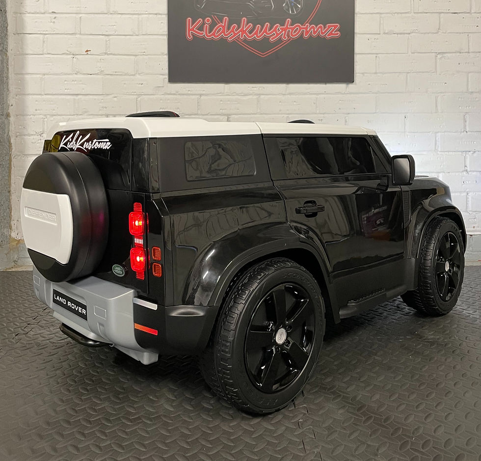Thumbnail: Land Rover Defender 2020 Black- 12V Electric ride on
