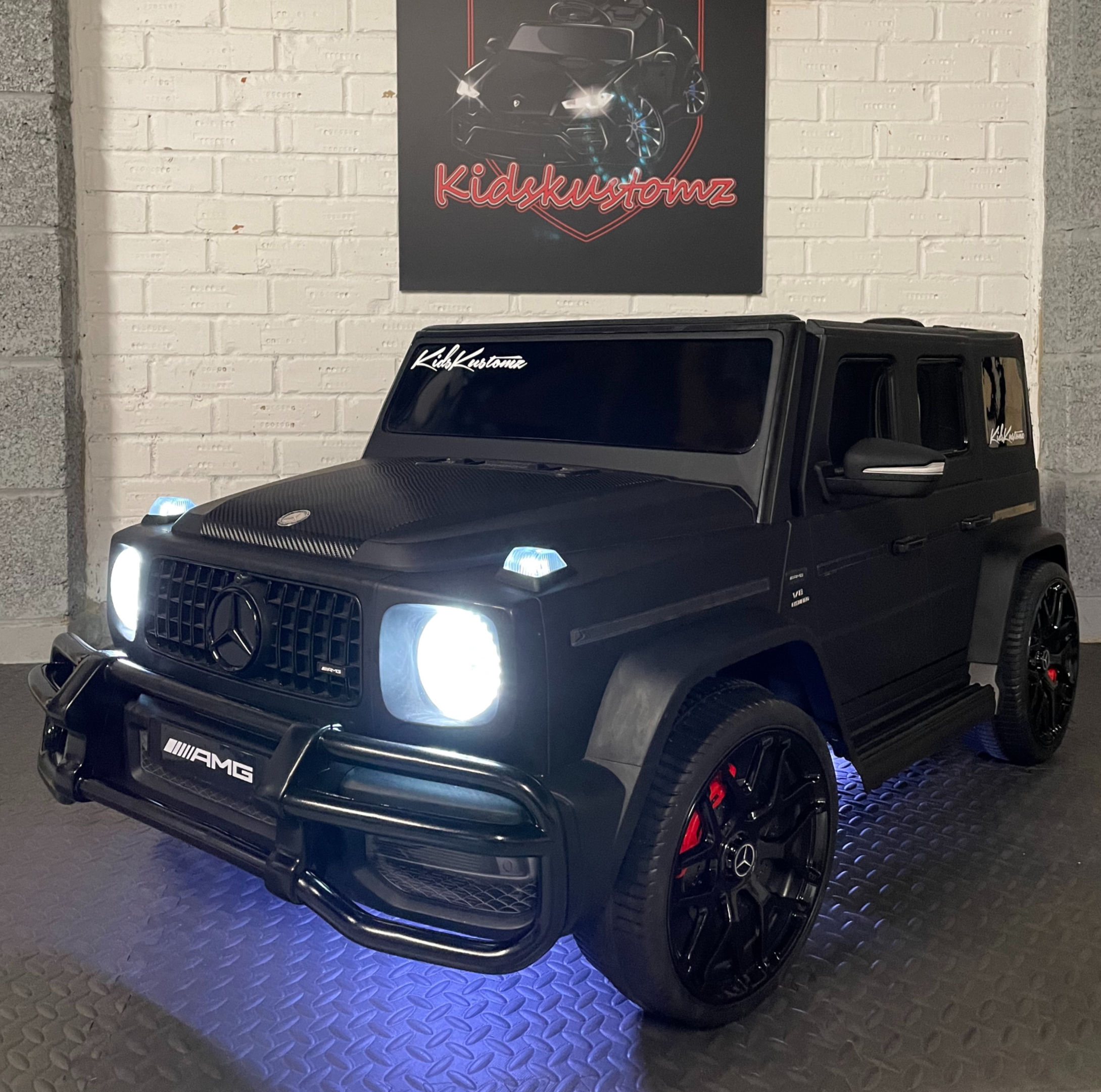 Mercedes G63 AMG 2 Seater Matt Black- 24V Electric Ride On
