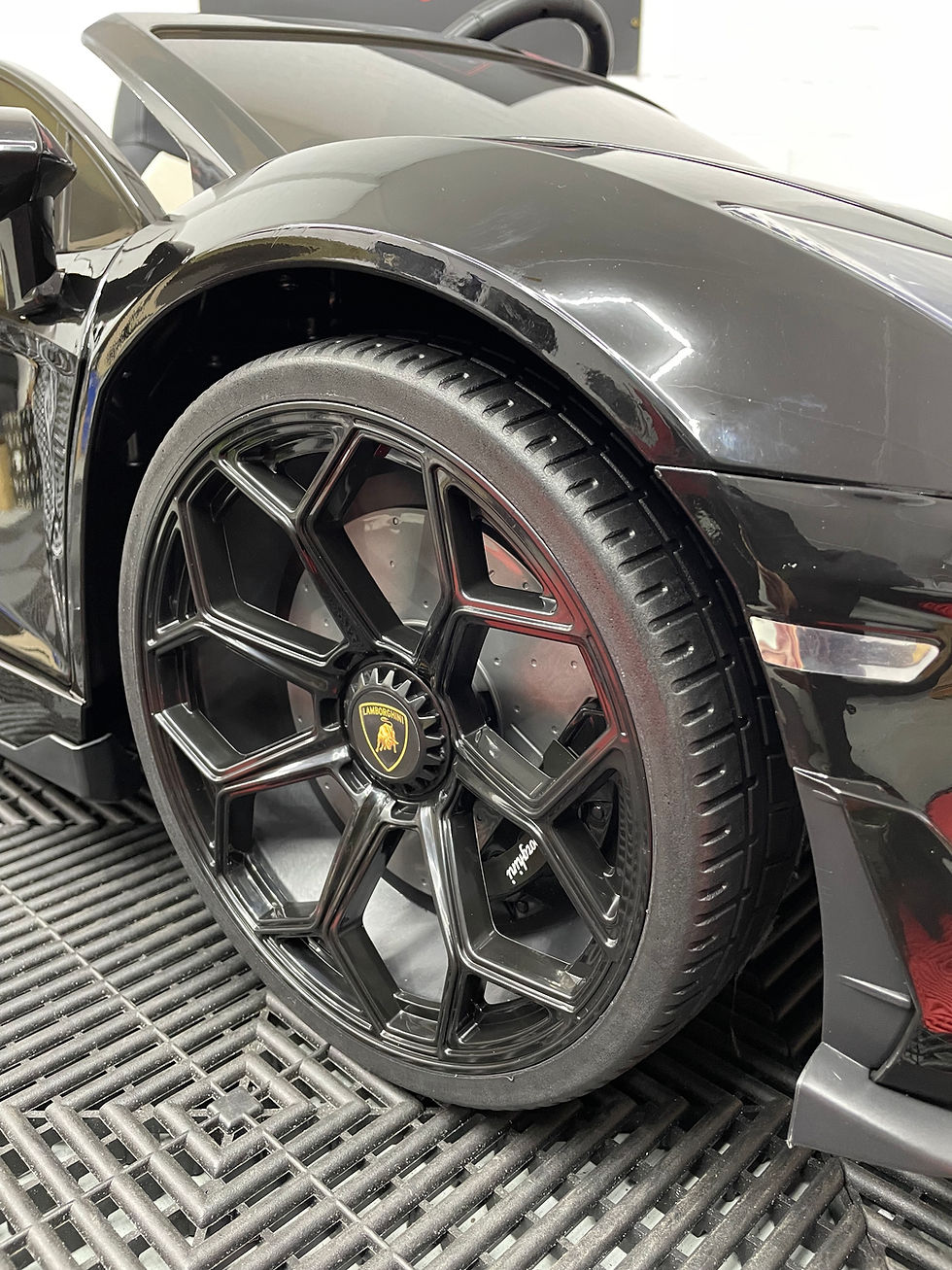 Thumbnail: Lamborghini Aventador SVJ Drift Car Gloss Black- 24V Electric Ride On