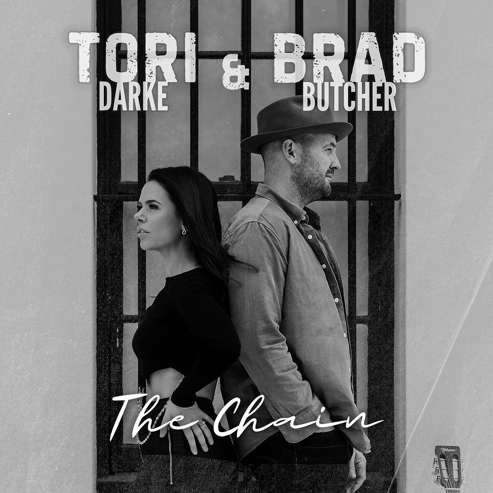 Tori-&-Brad---The-Chain-Single-Cover