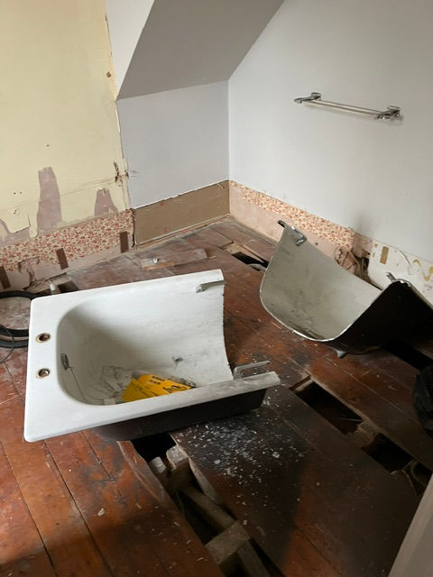 Demolition & reconfiguration of Bathroom in Bray, Berkshire to accept a Luxury Wetroom