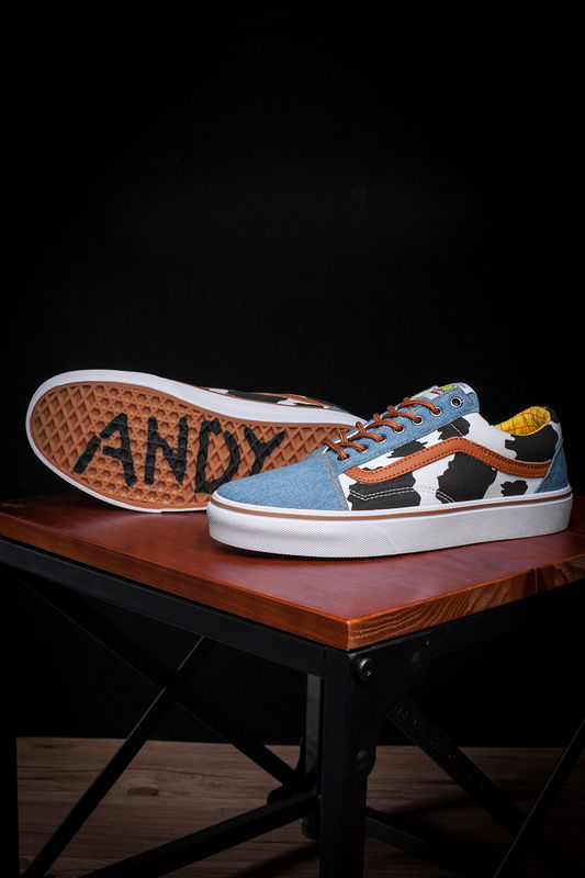 Thumbnail: VANS x Toy Story (customs)