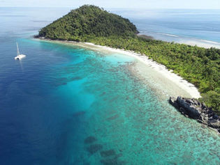 Chartering a Yacht in the Seychelles: Remote Beauty and Island Adventure