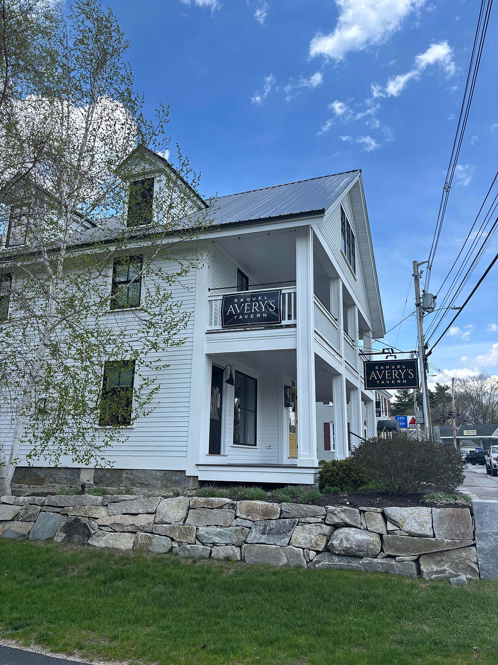 averys tavern exterior in wolfeboro