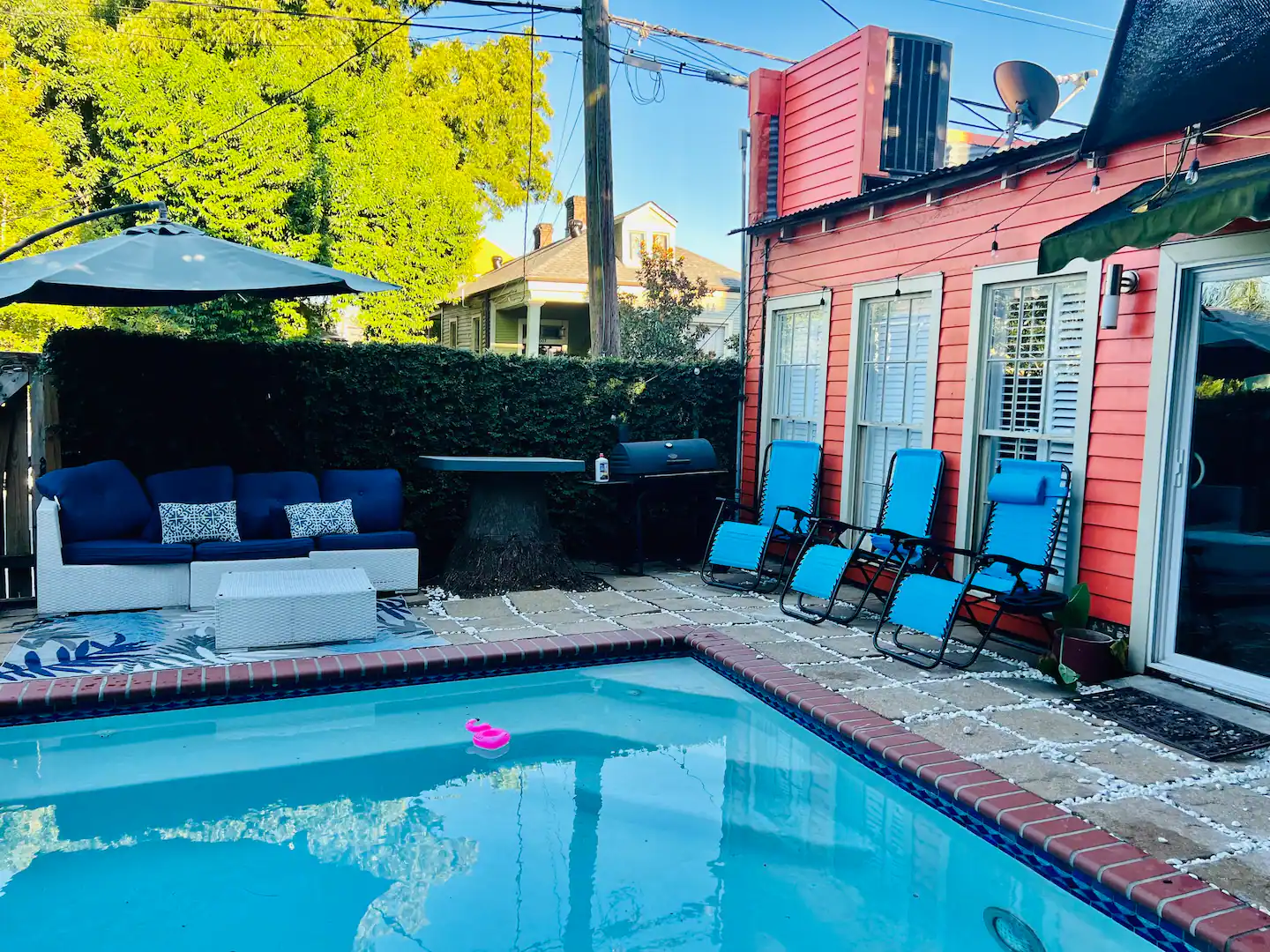 Renting on Sunshine, guesthouse, New Orleans, Pool sala,Modern Luxury in Marigny with pool