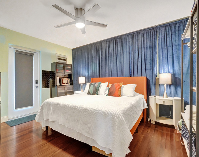 Private Studio Main KikiCorners