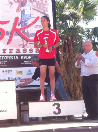 Chaimaa Zouhri 3era de la General de la Cursa California Esport de Terrassa