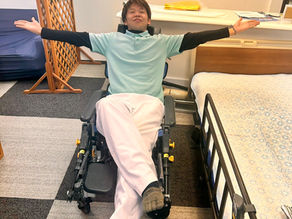 リクライニング車椅子の移乗介助