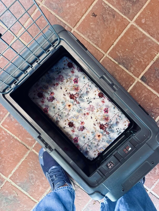 Rutschfeste Transportbox-Matratze für Kaninchen – handgefertigt & waschbar