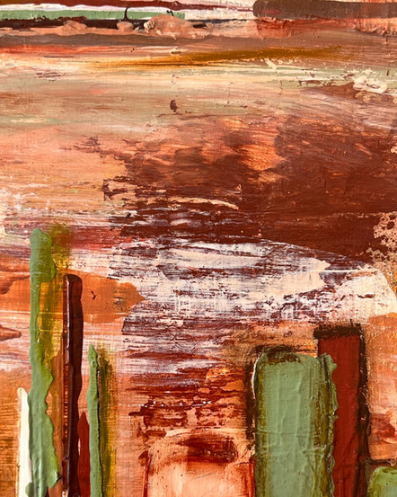 la métamorphose du chaos, peinture abstraite de vb-arts représentant un payage urbain en pleine transfomation après le chaos. Texture d’acrylique frottée et nuancée, mêlant verts doux, bruns et touches de blanc grattées de la peinture montrant les couches superposées de couleur. Des traces de couleurs aux teintes naturelles émergent afin de laisser une place à la nature : des arbres, des feuillages, au milieu des structures d'habitation plus épaisses.