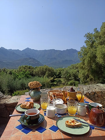 Circuit court-l'aghjalle-restaurant-chambred'hote-ilerousse-santa-reparata-cuisine-corse