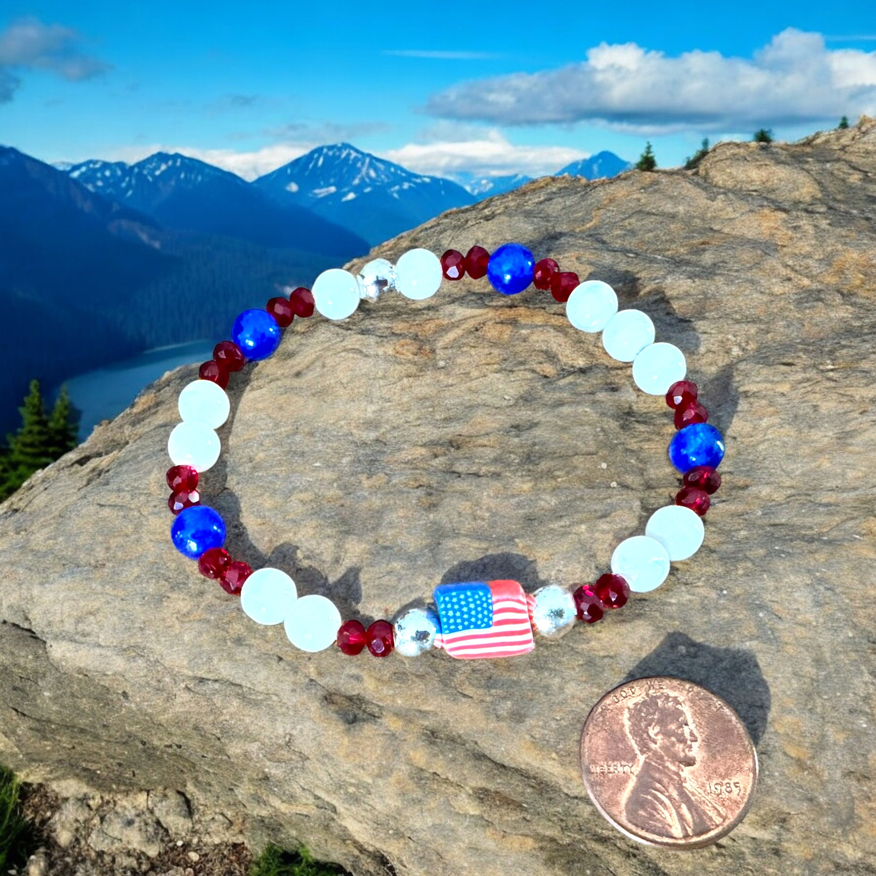 Proud to be an American 🇺🇸 stretch bracelet 