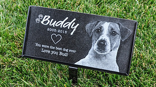 Custom engraved pet grave marker by petstonesusa.com