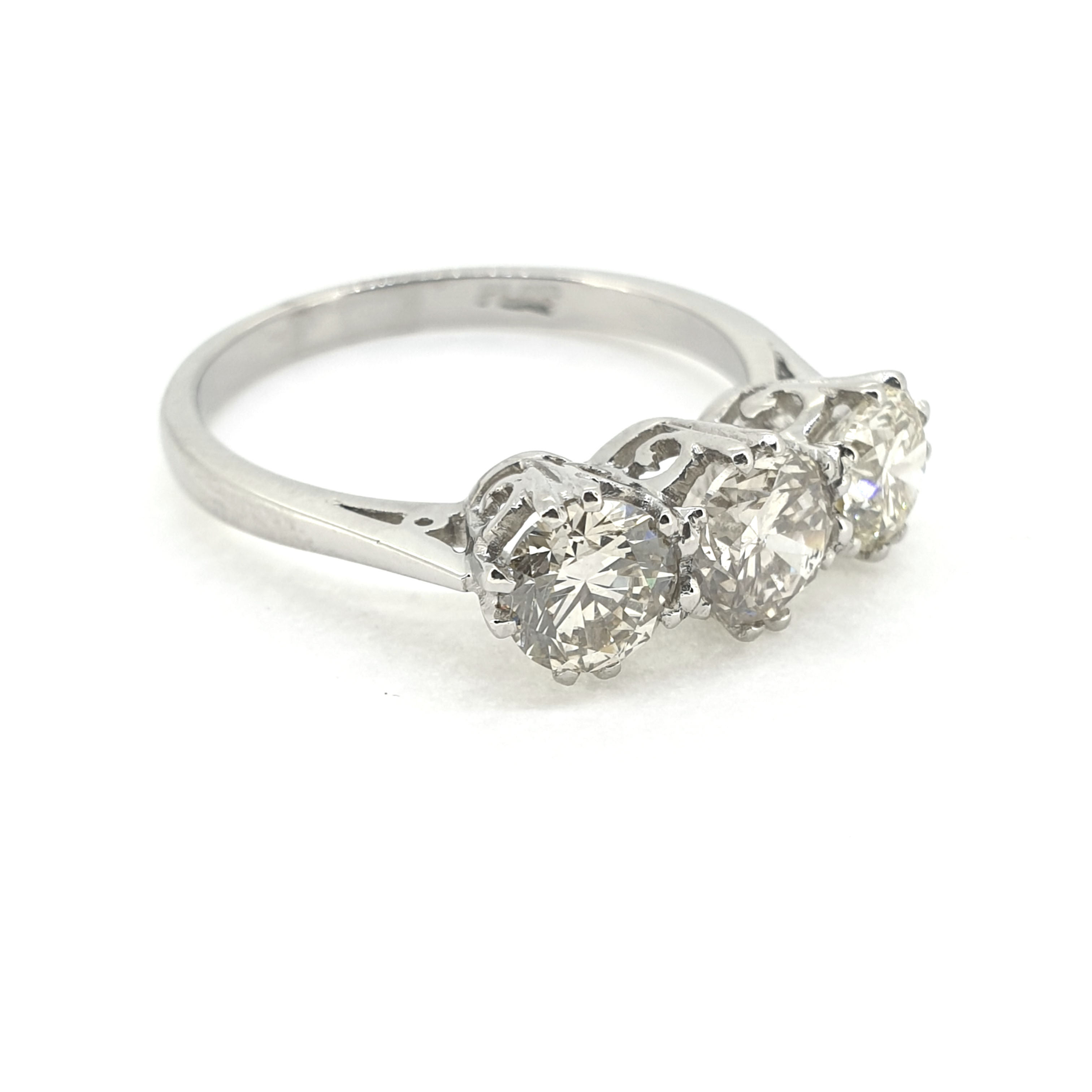 Platinum Three stone diamond ring D1.70Cts