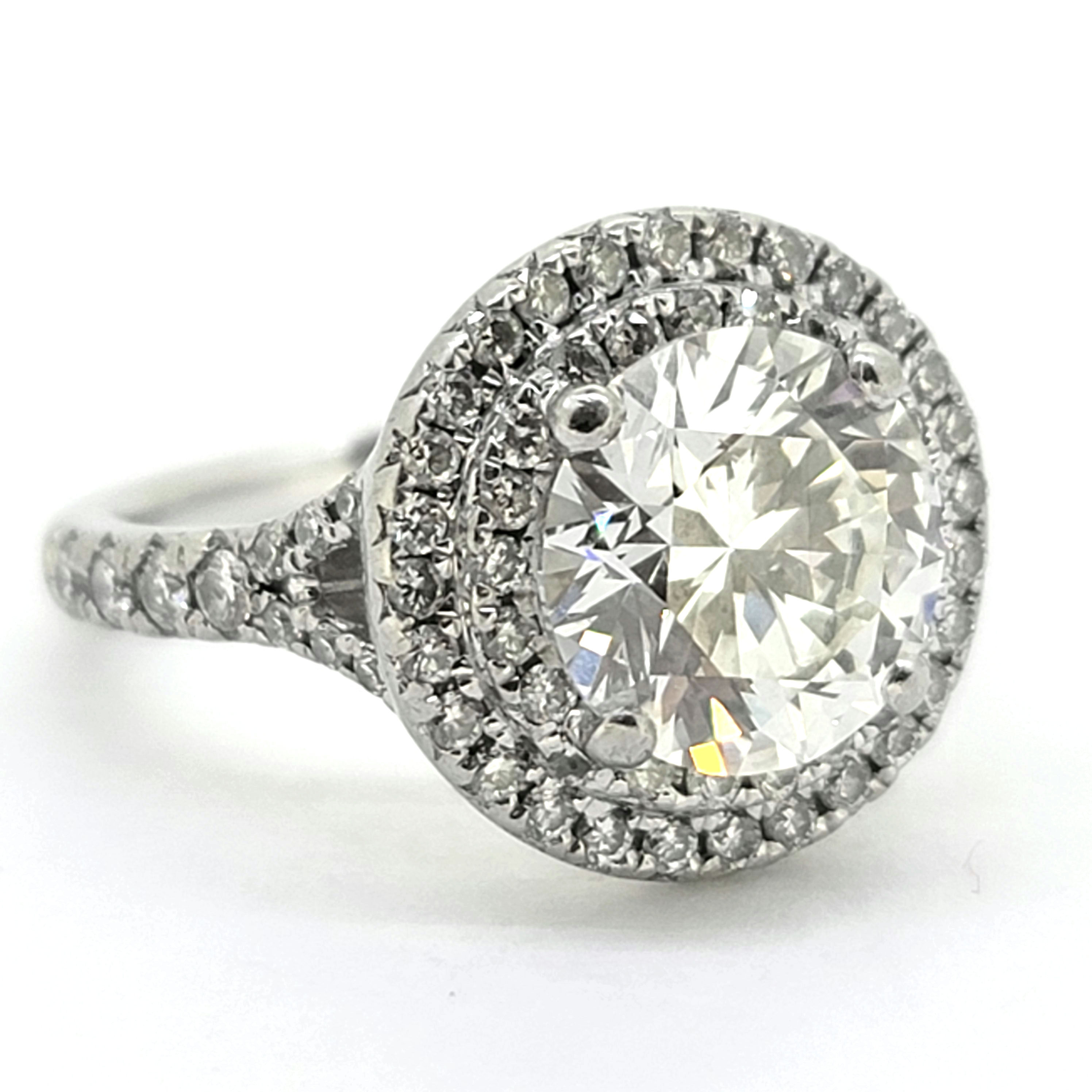 Diamond ring, centre 2.75 cts GIA certificate