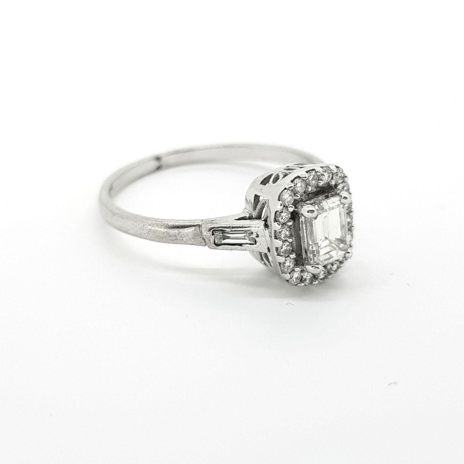 Emerald cut diamond halo ring D0.52ct