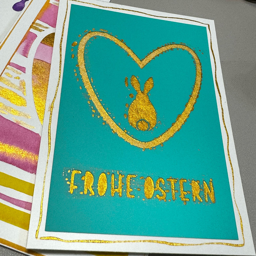 Thumbnail: Simply colorful stencil of a rabbit including a heart (Lena Lücht)