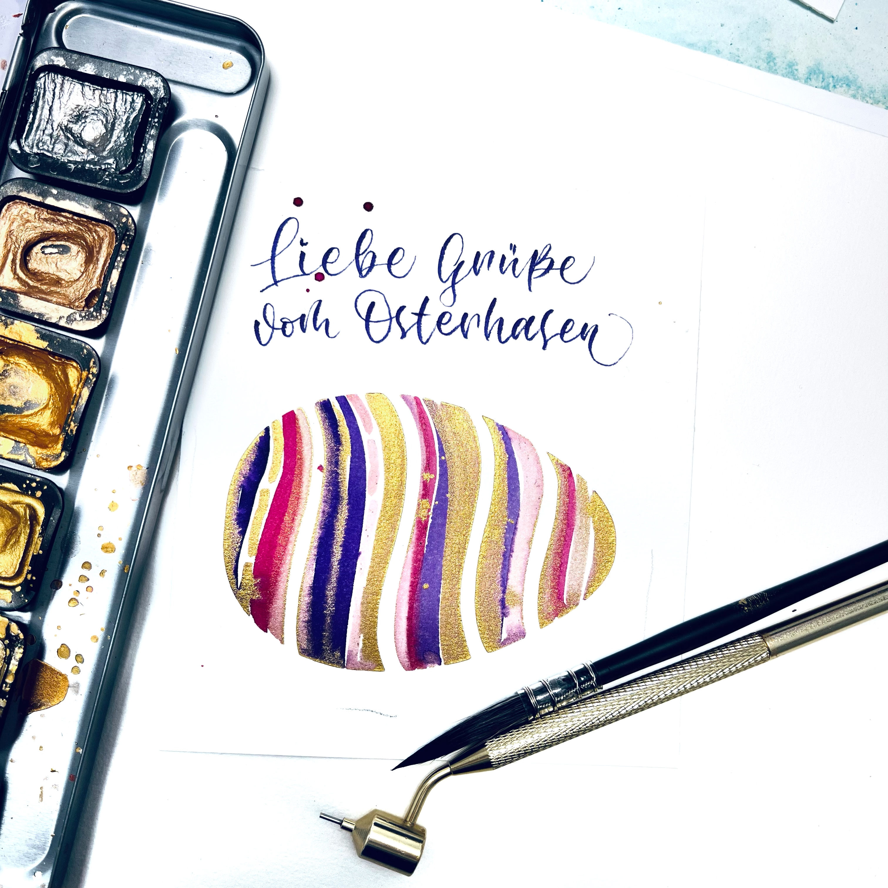 Simple colorful stencil egg with wavy lines