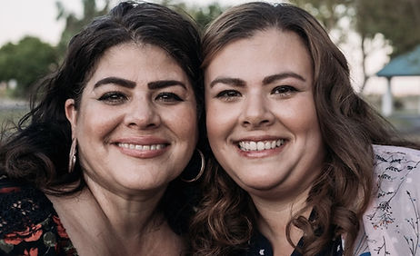 Hanna_&_Adriana.jpeg