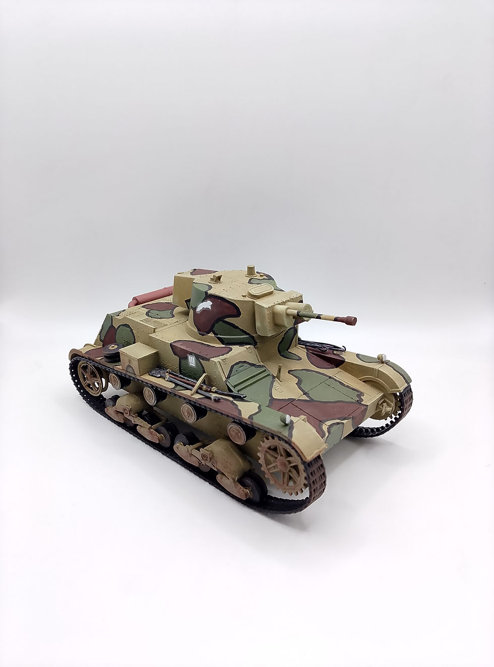The 7TP from Mirage Hobby has quickly become my favourite 1/35th tank kit.