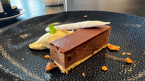 HX Hurtigruten Pole to Pole