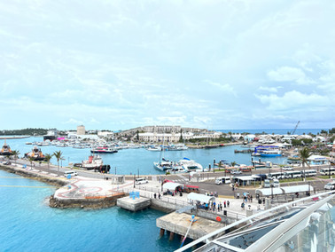 Sailing Into Bermuda