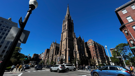 HX Hurtigruten Pole to Pole