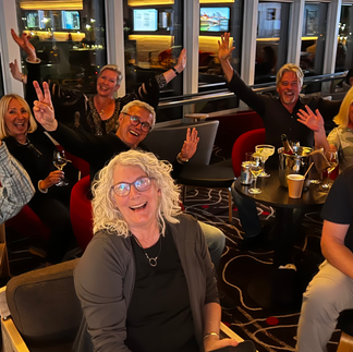 HX Hurtigruten Pole to Pole