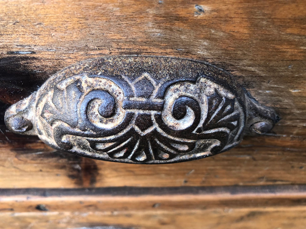 Thumbnail: Antique Chest of Drawers