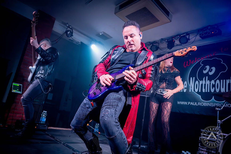 Heaven Can Wait live at The Northcourt LIVE, Abingdon. Photo: Alienation Photography.