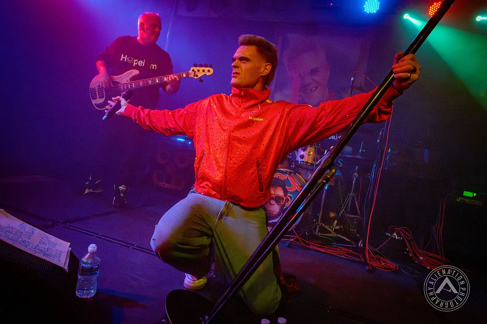 Dan Budd and his live band performing Robbie Williams songs at The Northcourt LIVE