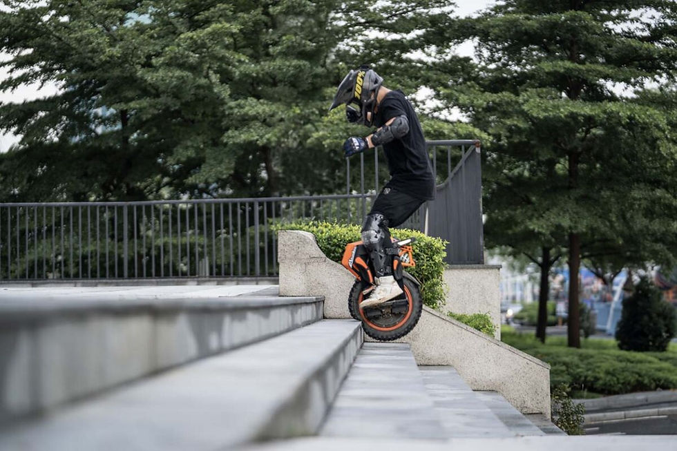 Thumbnail: US Stock INMOTION Adventure V14 Electric Unicycle 70km/h Speed 134V 2400Wh 50S M