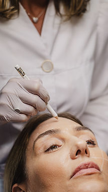 Dra Ingrid-285_edited.jpg