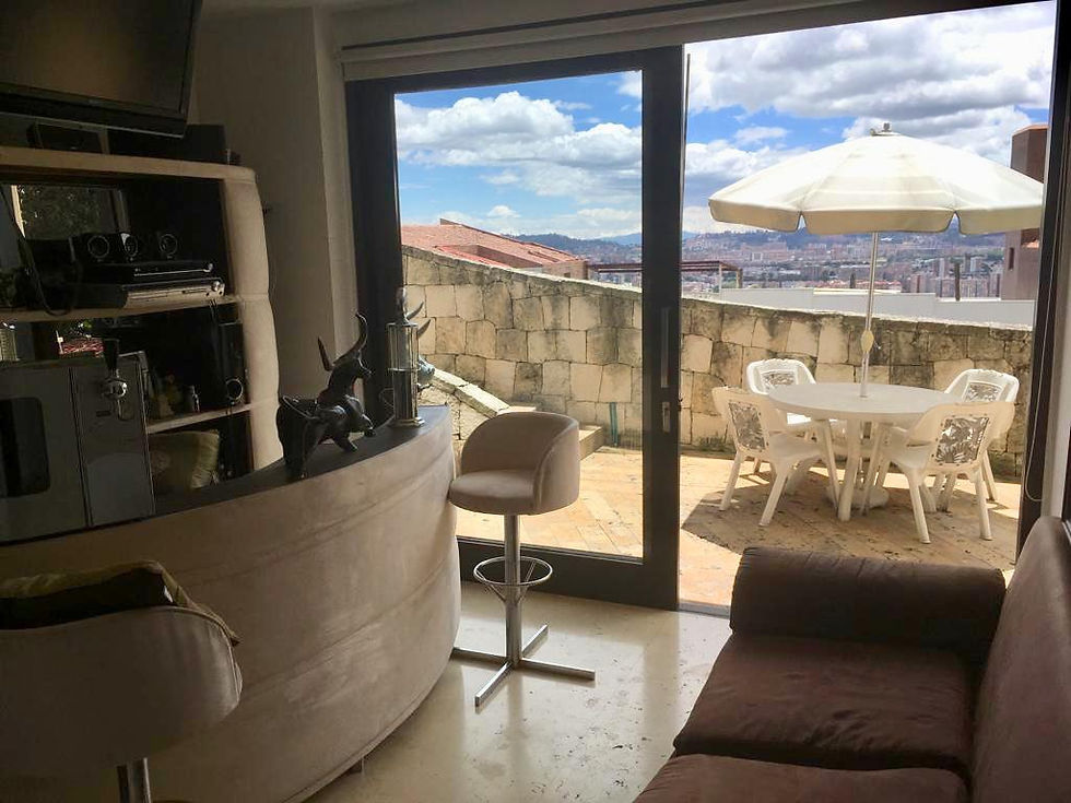 Miniatura: CASA EN VENTA | BOSQUE DE PINOS - BOGOTÁ | 4 ALCOBAS 5 BAÑOS 2 GARAJES