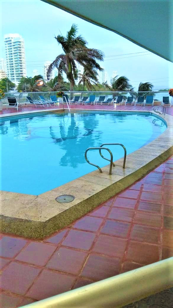 Thumbnail: Apartment for Sale | 3 Bedrooms 2 Bathrooms | El Laguito - Cartagena
