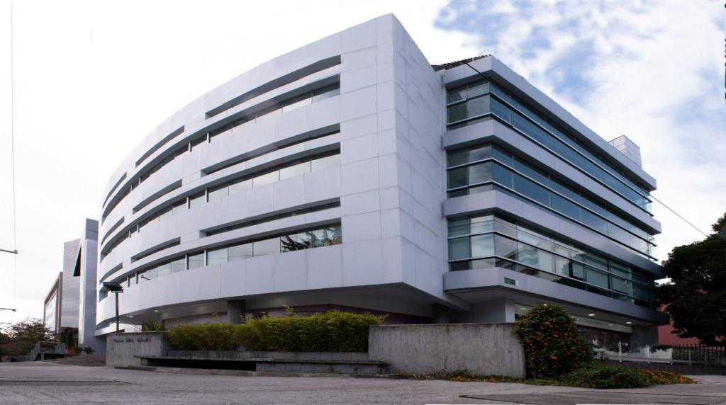 OFFICES FOR RENT: SANTA CLARA P.H. - CHICÓ RESERVADO - BOGOTÁ