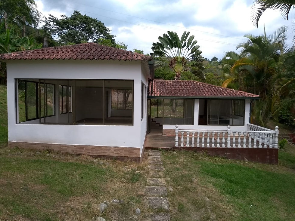 Thumbnail: Country House for Sale | 4 Bedrooms 5 Bathrooms | Silvania Cundinamarca