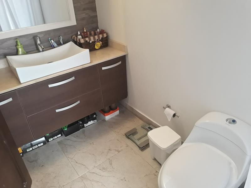 Miniatura: Casa en Belmira | 5 Alcobas 5 Baños & Estudio