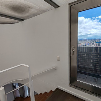 APARTAMENTO PENTHOUSE EN VENTA. 2 HABITACIONES, 1.5 BAÑOS, 2 GARAJES, DEPÓSITO. BOSQUE CALDERÓN - CHAPINERO - BOGOTÁ