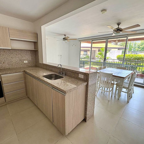 Apartment for sale in Ricaurte, Cundinamarca, located in Conjunto Residencial Canaria – Las Palmas. Features 4 bedrooms, 3 bathrooms, study, patio, balcony, and American-style kitchen across 96.74 m² of built area. Located on the first floor with an exterior view. Club House with pool, gym, social room, green areas, parking, lobby, and 24/7 security. Ideal for living with comfort, functionality, and great quality of life.