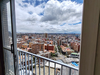 APARTAMENTO PENTHOUSE EN VENTA. 2 HABITACIONES, 1.5 BAÑOS, 2 GARAJES, DEPÓSITO. BOSQUE CALDERÓN - CHAPINERO - BOGOTÁ