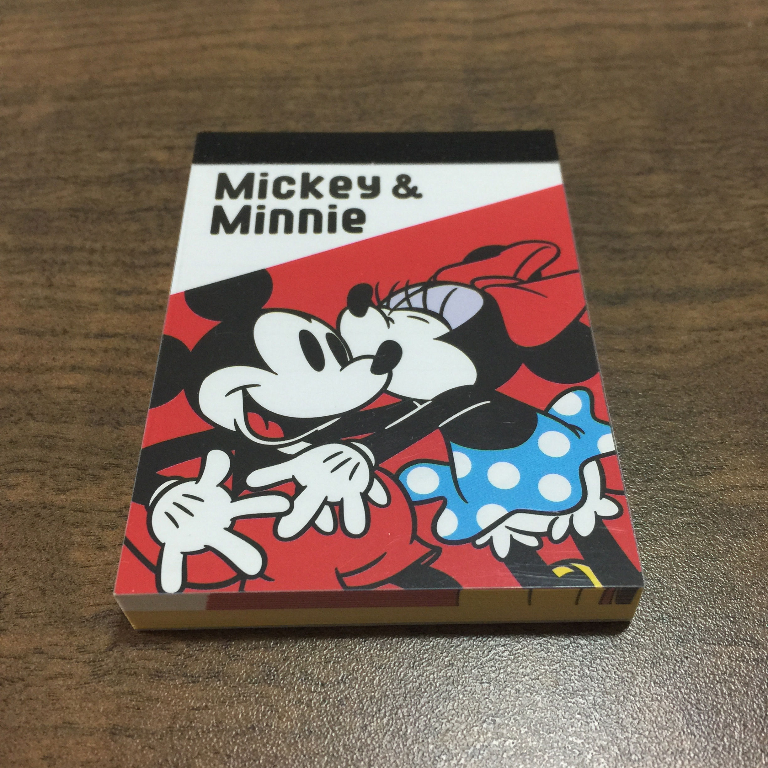 Mini bloco de notas -  Beijo Mickey e Minnie