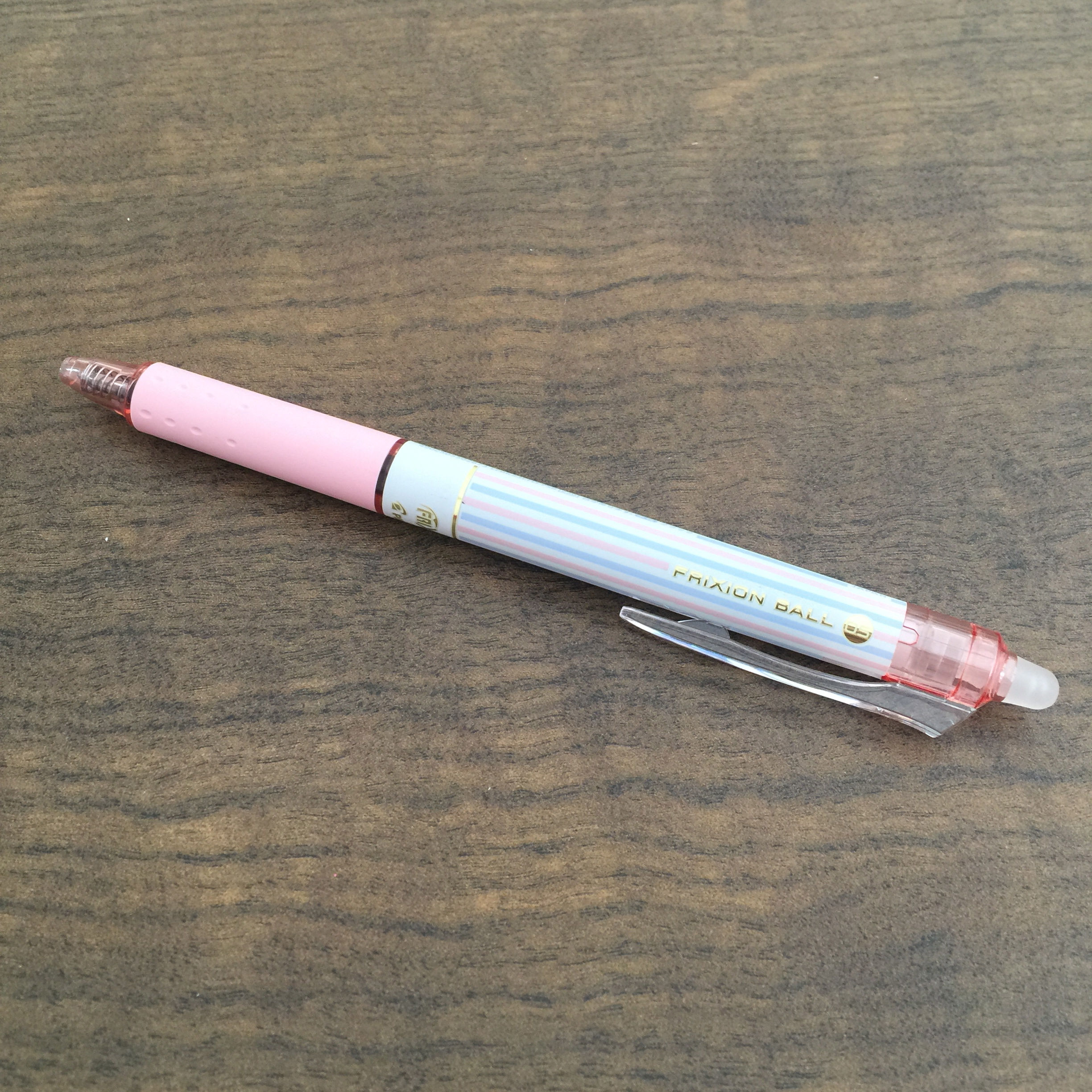 Caneta preta apaga - Rosa