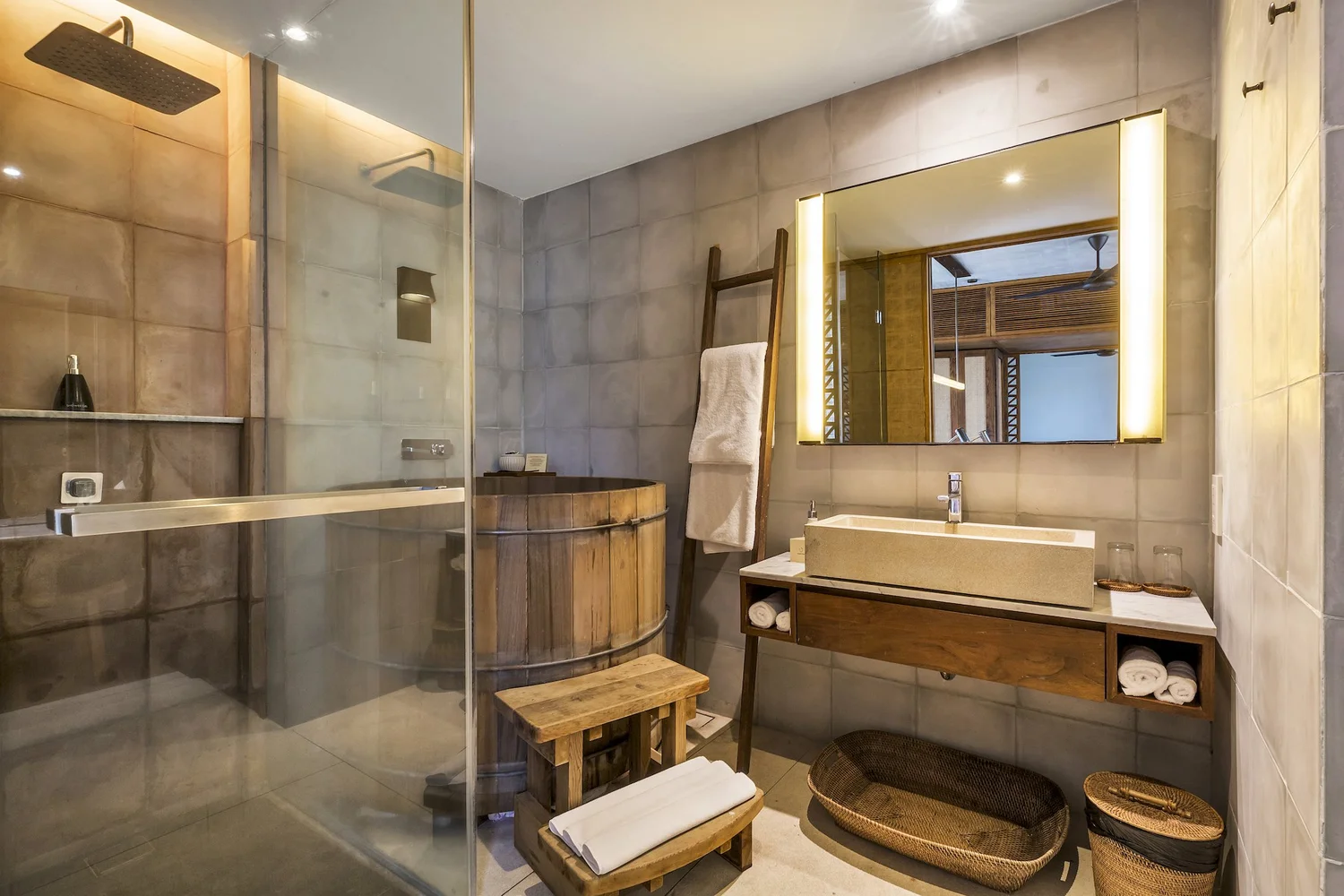 Salle de bain, Junior Suite Garden au Bisma Eight 