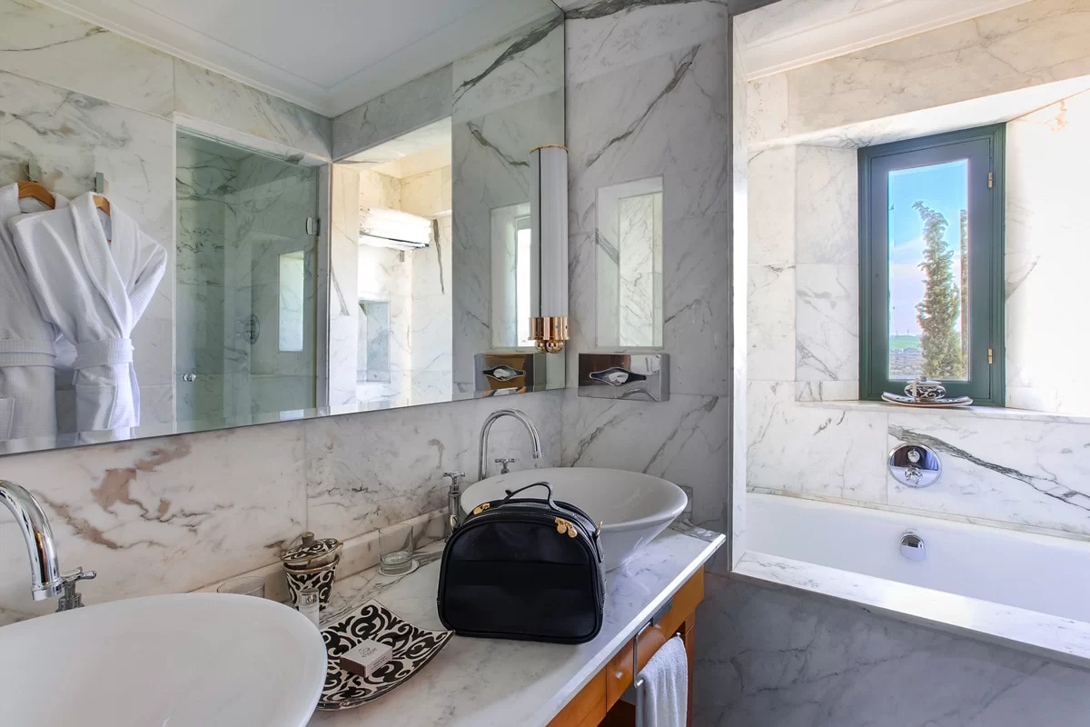 © Le Palais Faraj, La Royal Suite, il bagno