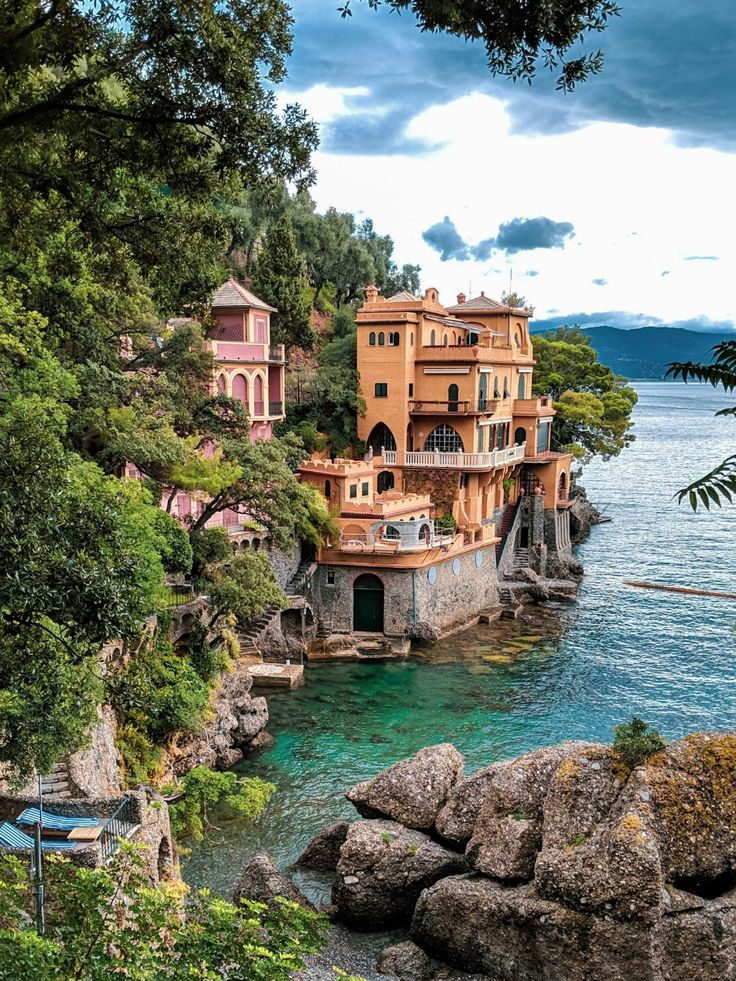 REPORTAGE - Genova, o Zena: la capitale della Liguria
