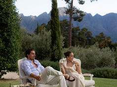 The codes of luxury: between openness and belonging