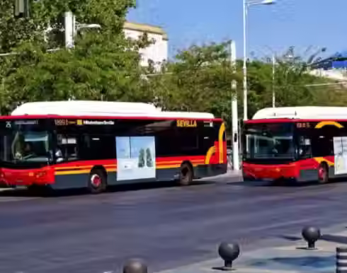 bus de Séville rouge et jaune 
