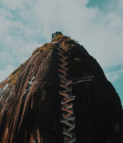 a sun in the Piedra del peñol, Colombia_